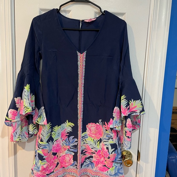 Lilly Pulitzer Dresses & Skirts - Lily Pulitzer Bell Sleeve Dress
